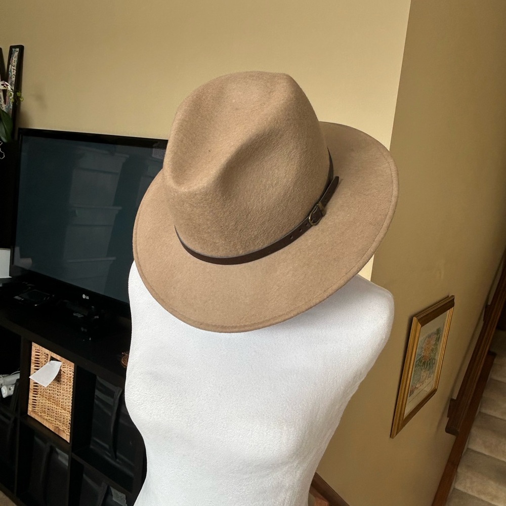 Classic Tan Wool felt Fedora Hat